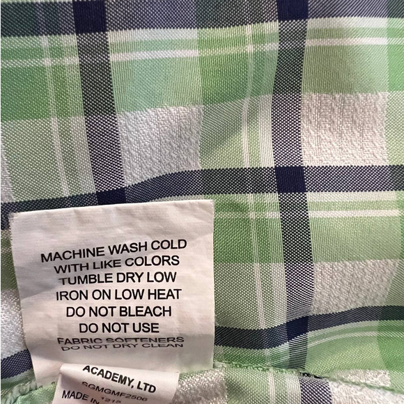 Magellan Outdoor  Fish Gear Shirt Loose Fit in Green and Blue Plaid Size Medium - Picture 6 of 6